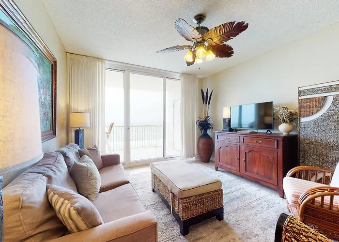 The Club 1104b Apartment *